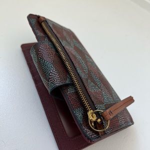 Fossil large wallet good condition